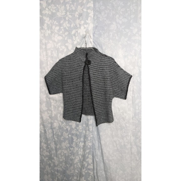 Indigenous "One Weave" Gray Organic Wool Capelet Size Small - Picture 1 of 4